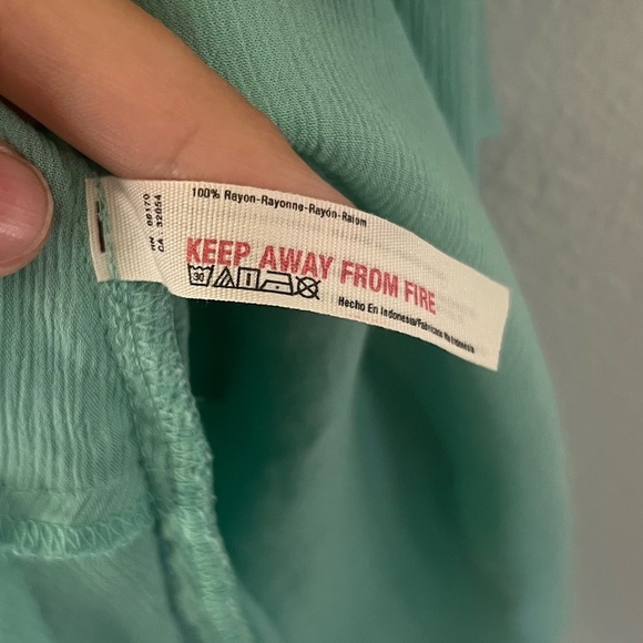 Free People Intimately Aqua Cascades Ruffle Cami Crinkle Fabric Top Size Large - Picture 6 of 10